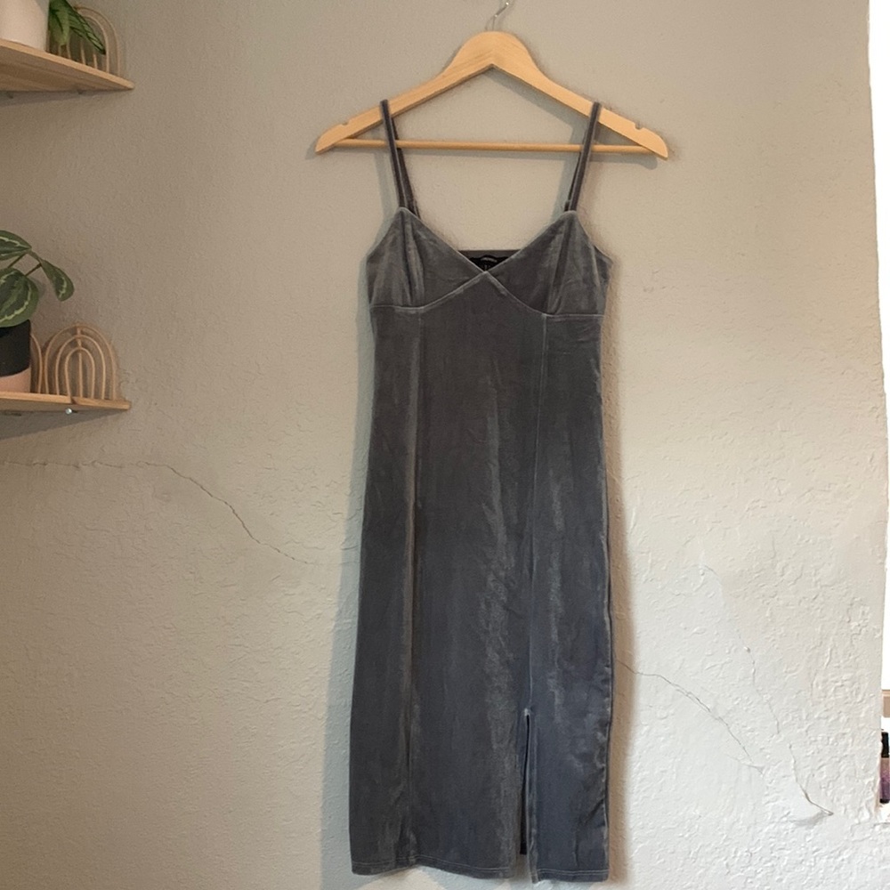Velvet body on dress